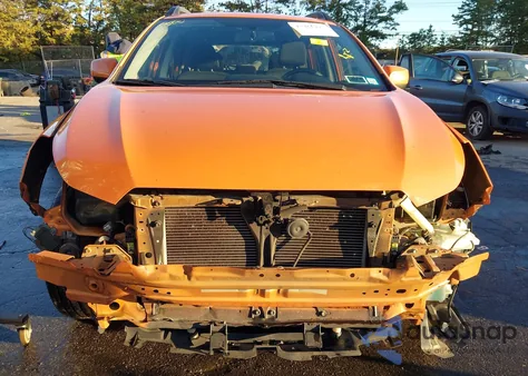 2014 Subaru Xv Crosstrek 2.0I Premium z USA, uszkodzony, nr VIN JF2GPACC2E8211104